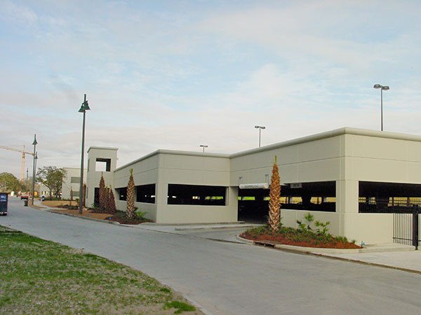 UNO Research and Technology Park Parking Garage, New Orleans, LA